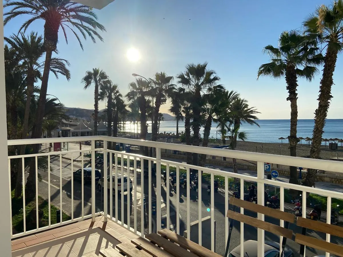 Malagueta Beach Front Mediterranean Apartment Málaga